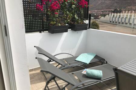 Harrys Atico Puerto De Mogan Apartment Екстериор снимка